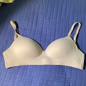 Soma Enbliss wire free bra 32D